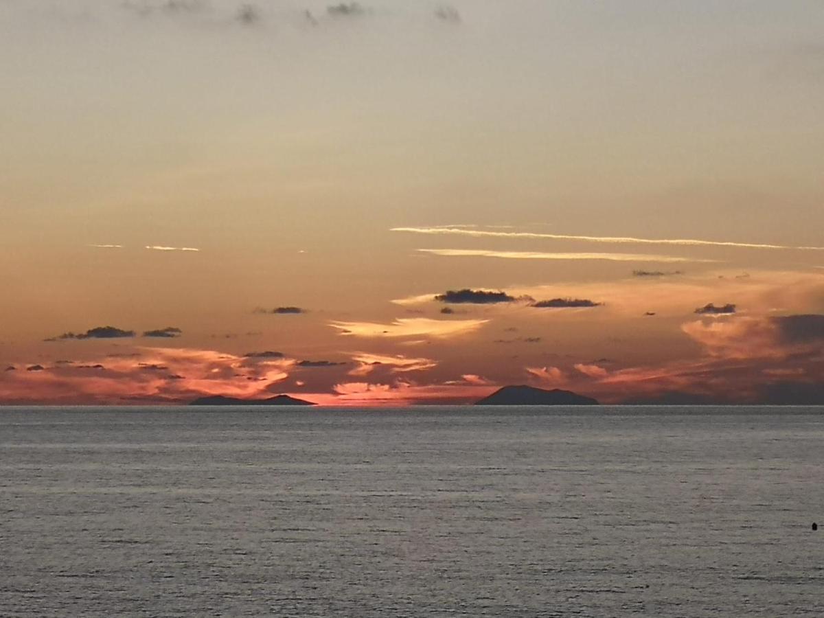 Le Casette Sul Mare Capo Vaticano Extérieur photo