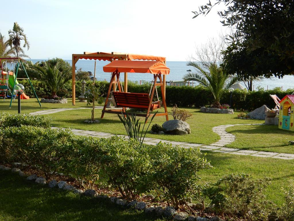 Le Casette Sul Mare Capo Vaticano Extérieur photo