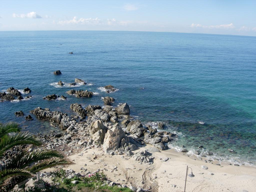 Le Casette Sul Mare Capo Vaticano Extérieur photo
