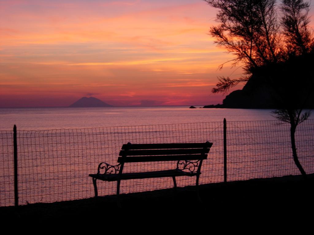 Le Casette Sul Mare Capo Vaticano Extérieur photo