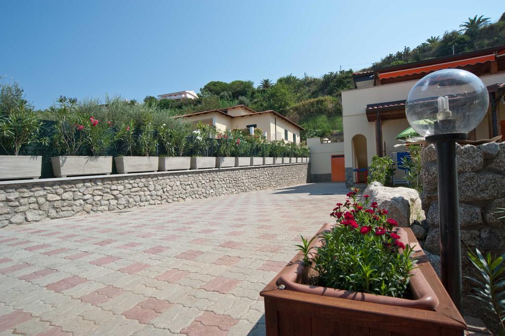 Le Casette Sul Mare Capo Vaticano Extérieur photo