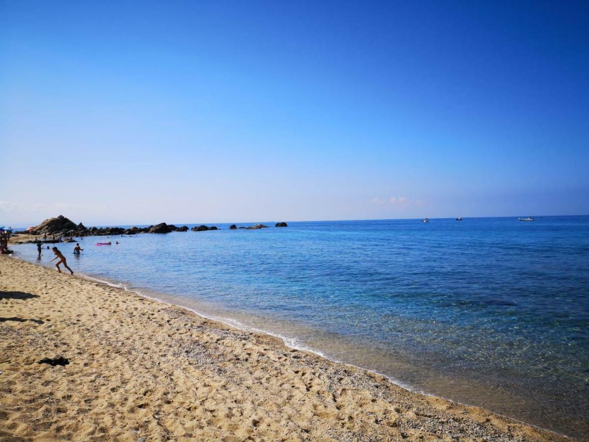Le Casette Sul Mare Capo Vaticano Extérieur photo
