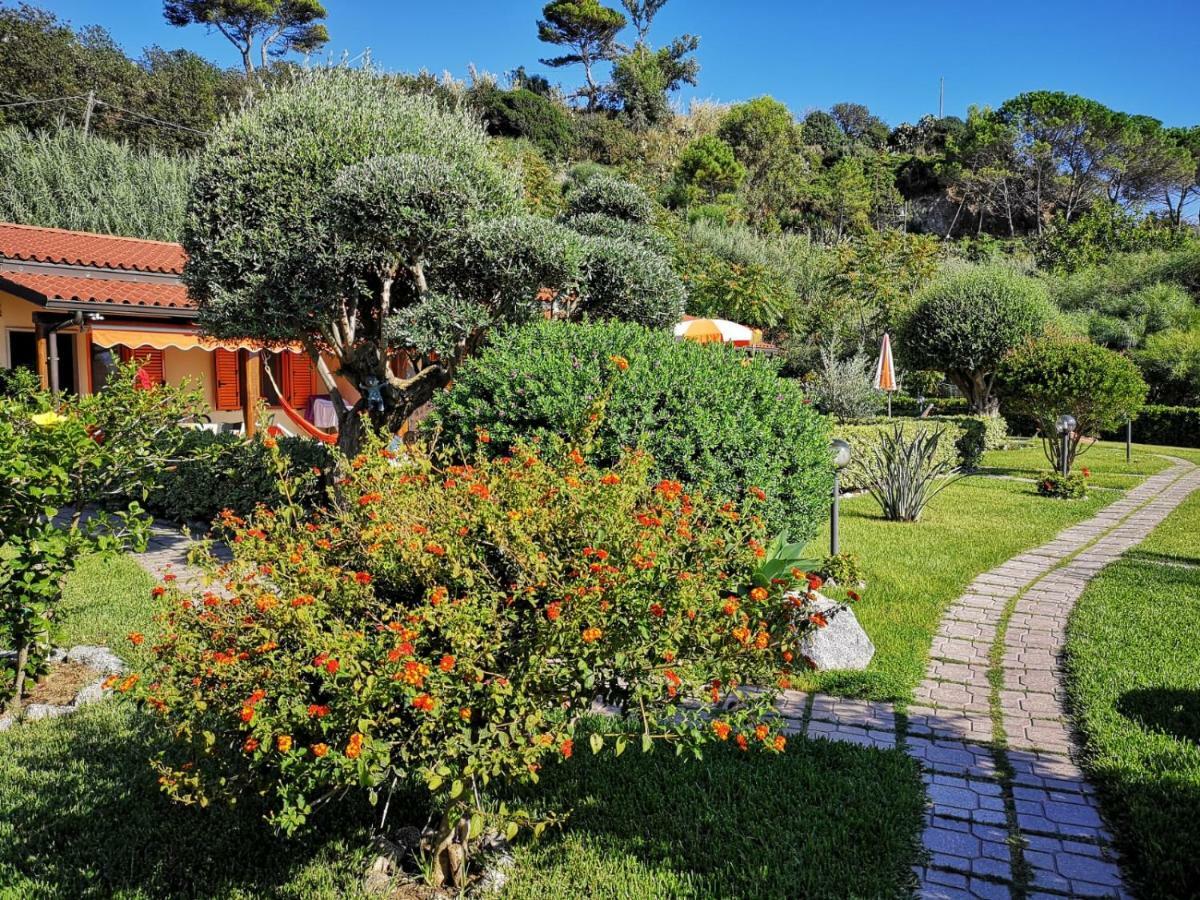 Le Casette Sul Mare Capo Vaticano Extérieur photo